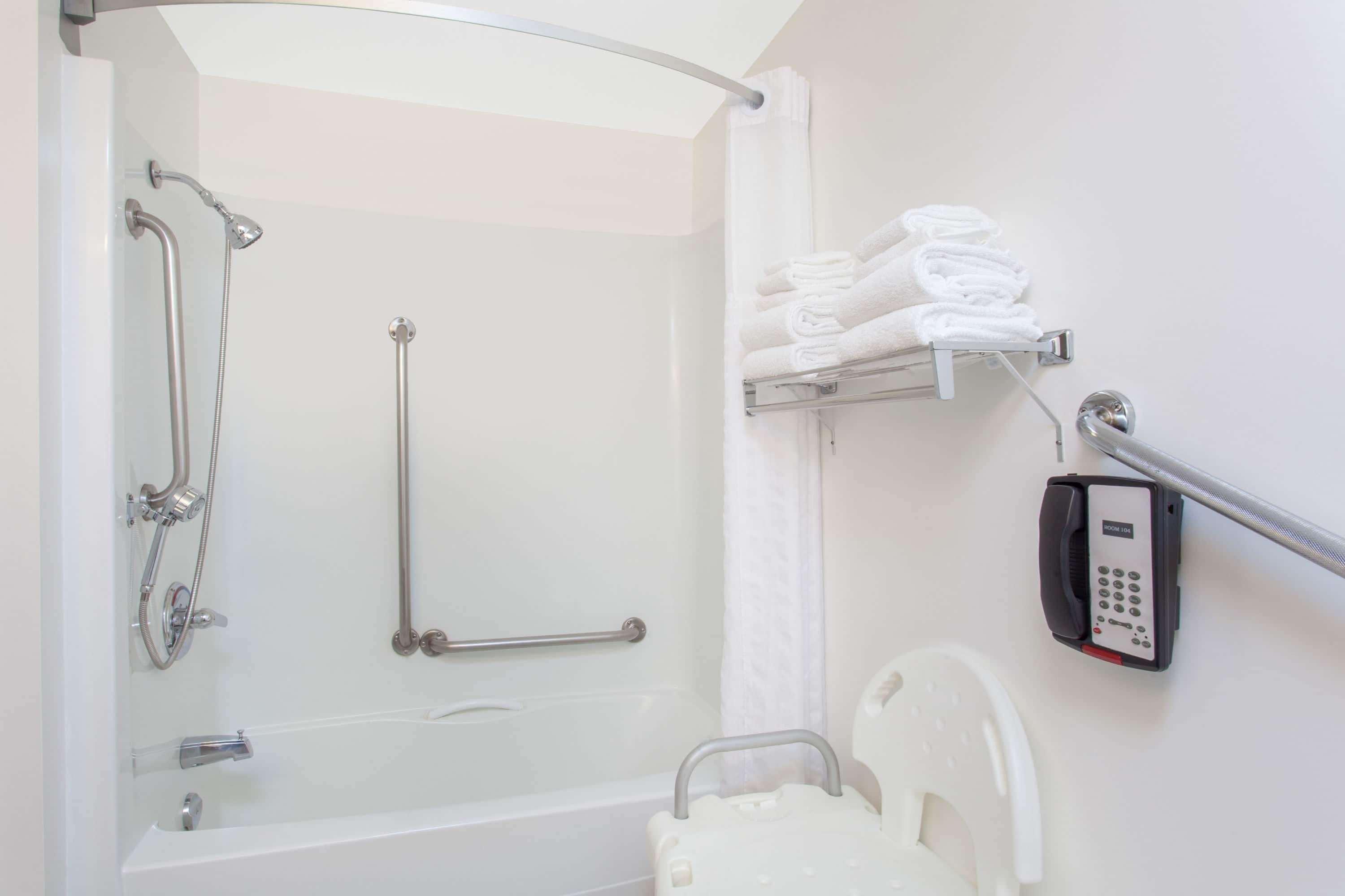 Super 8 By Wyndham Kenora Hotel Ngoại thất bức ảnh