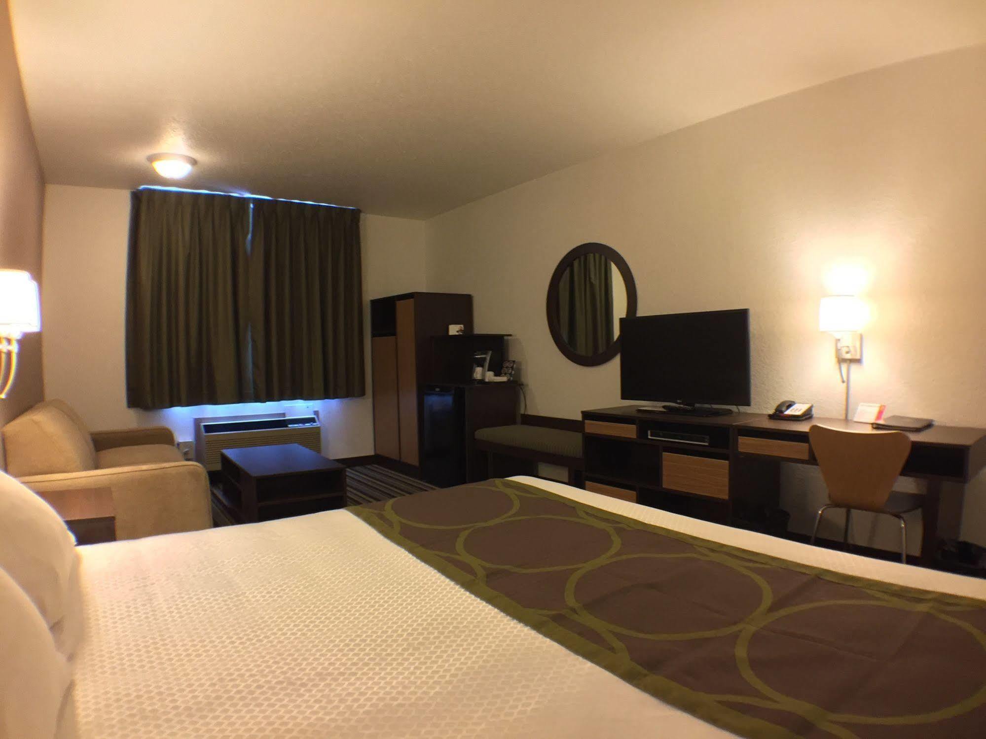 Super 8 By Wyndham Kenora Hotel Ngoại thất bức ảnh